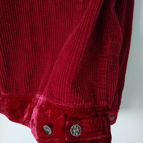 Red crushed velvet jacket - Picture 2 of 4